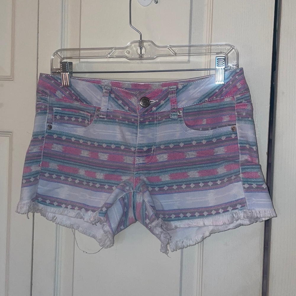 American Eagle stretch size 6 multicolored short- discontinued.